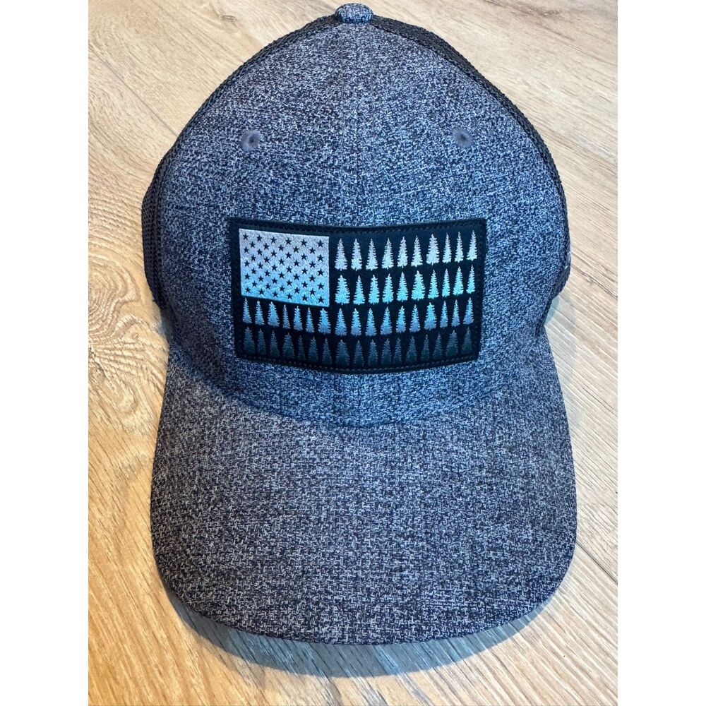 Columbia Sportswear Patriotic Pine Tree Mesh Flexfit Ball Cap Hat Outdoor Grey